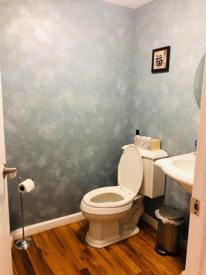 Updated Amazing Bi -Level Condo Minutes From Water Views Of New York City North Bergen Zewnętrze zdjęcie