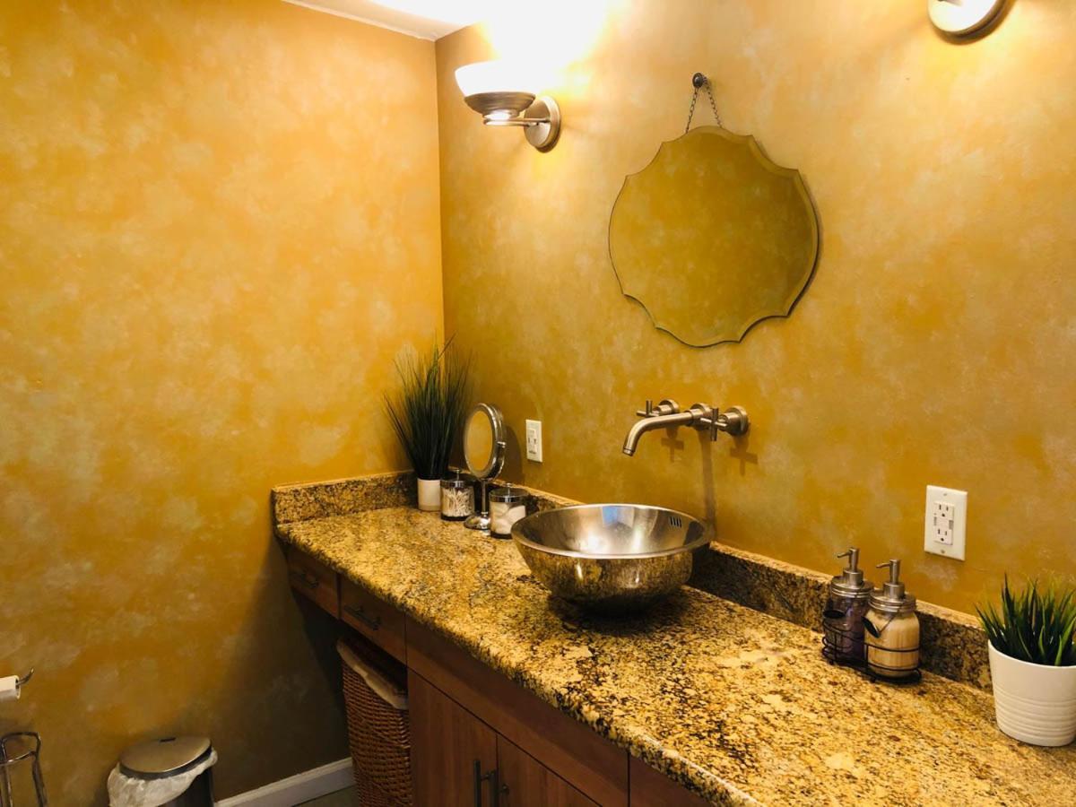 Updated Amazing Bi -Level Condo Minutes From Water Views Of New York City North Bergen Zewnętrze zdjęcie